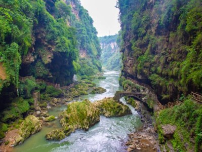马岭河峡谷景区开放时间(旺季+淡季)