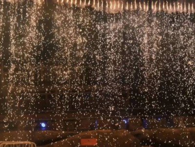 2025端午南京汤山矿坑公园打铁花烟花瀑布表演时间