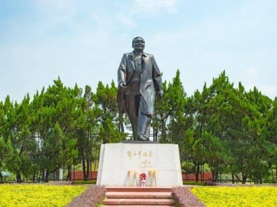深圳莲花山五一开放吗